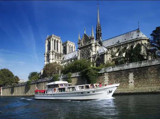 Yachts de Paris Est à Paris