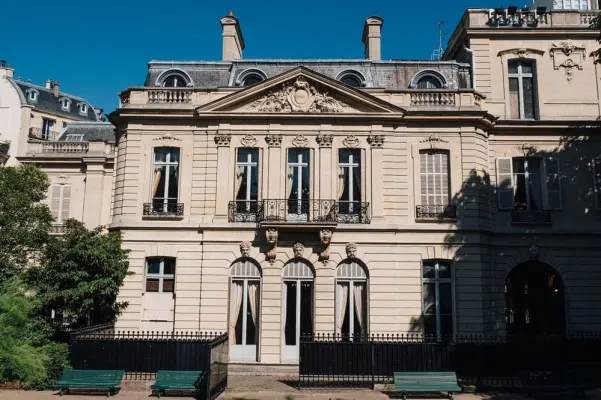Fondation Dosne-Thiers Institut De France à Paris