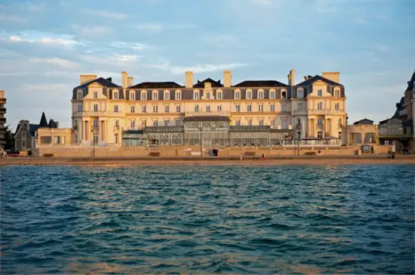 Grand Hotel Des Thermes à Saint-Malo
